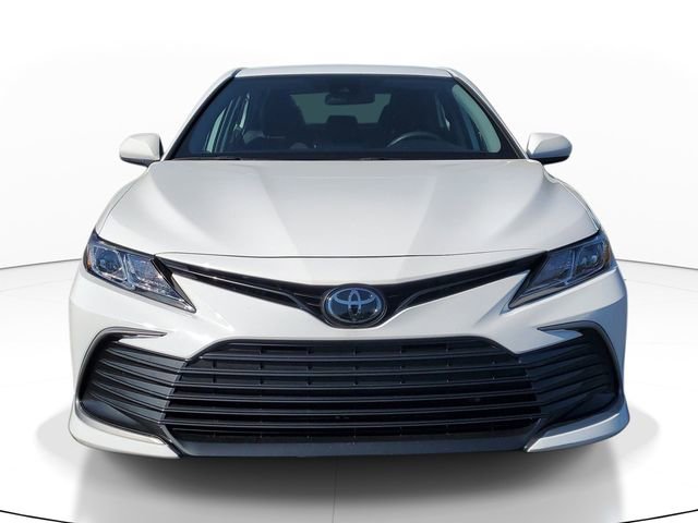 Used 2024 Toyota Camry LE image 3