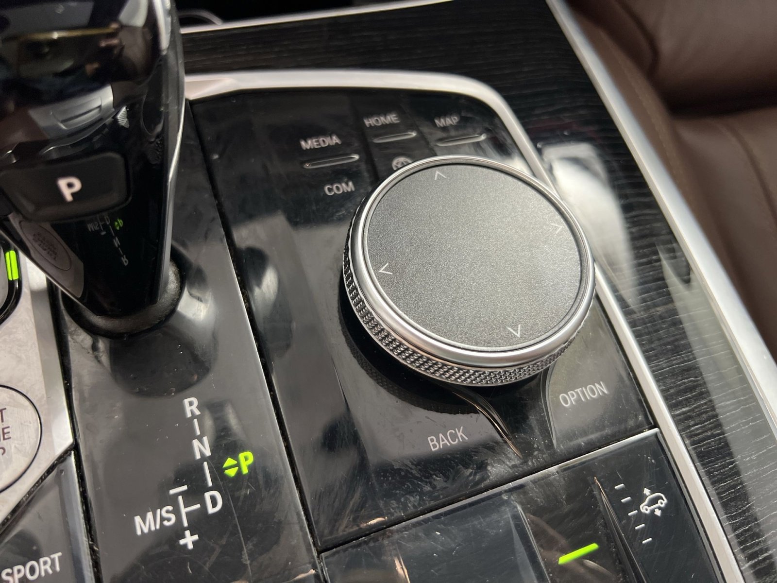 Used 2022 BMW X7 xDrive40i w/ M Sport Package image 34