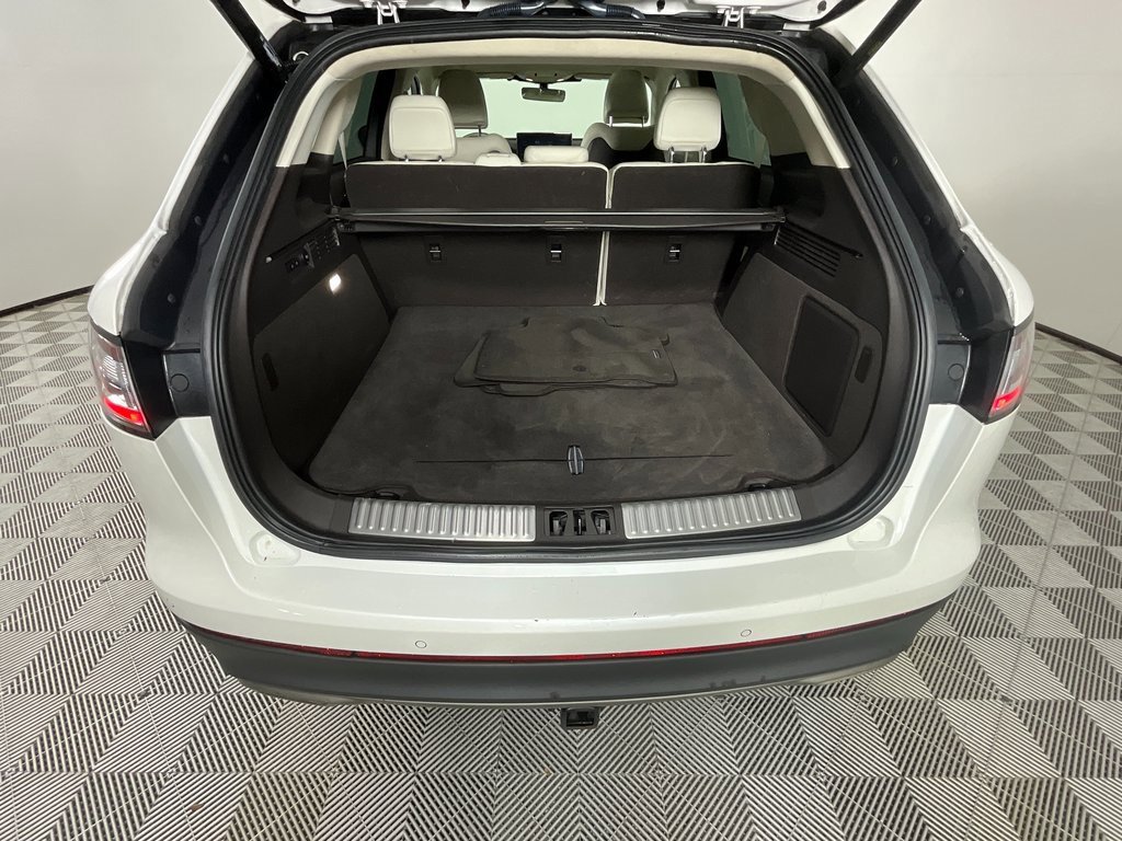 Used 2022 Lincoln Nautilus Black Label w/ Class II Trailer Tow Package image 27