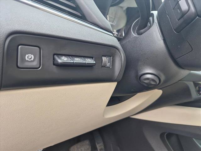 Used 2023 Buick Enclave Avenir w/ Avenir Technology Package AWD/4WD image 16