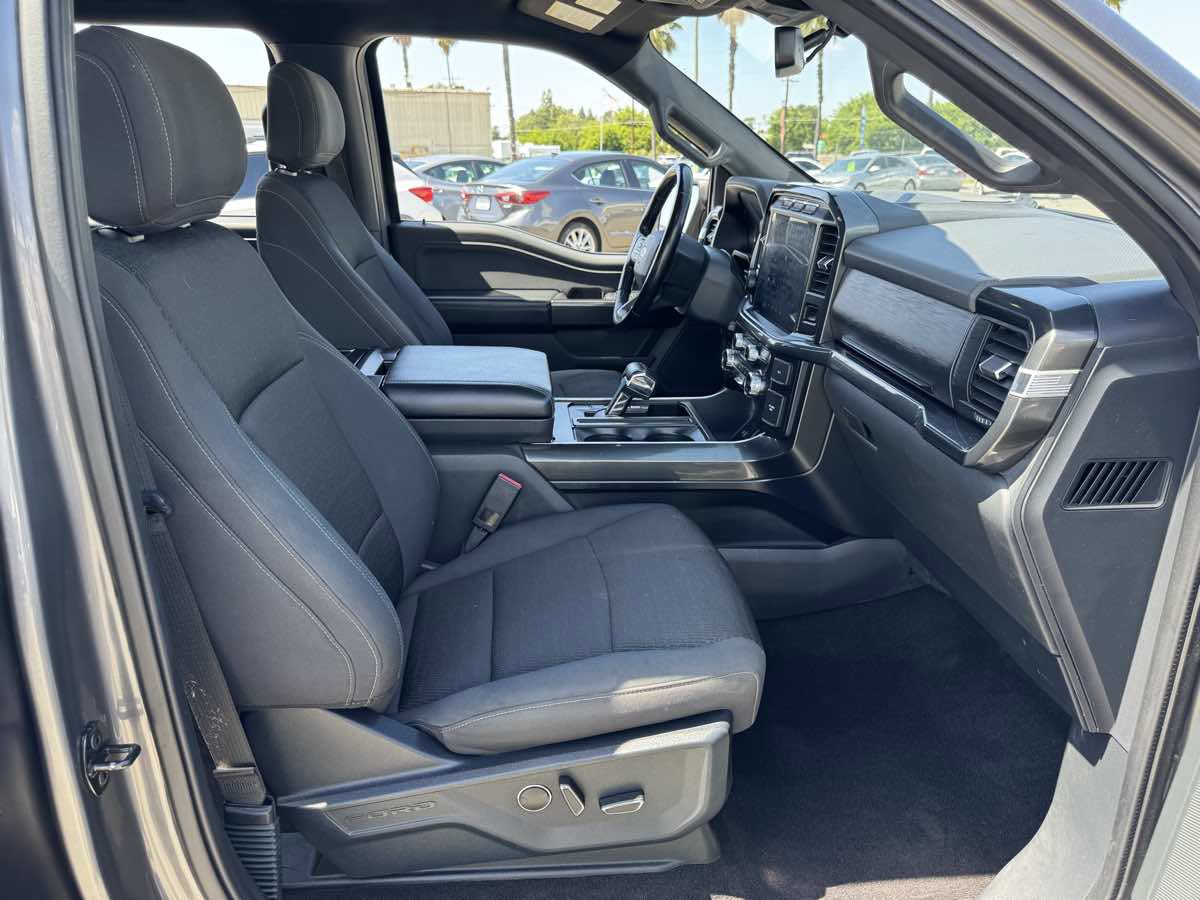 Used 2021 Ford F150 XLT w/ Equipment Group 302A High AWD/4WD image 15