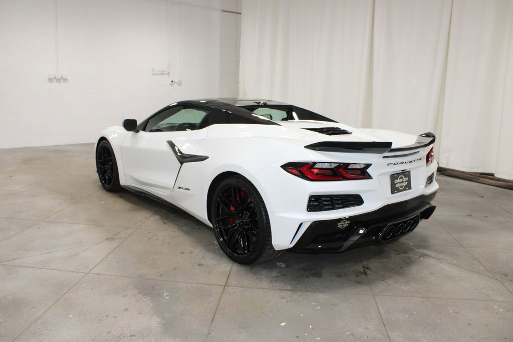 New 2026 Chevrolet Corvette Z06 w/ Stealth Interior Trim Package image 7