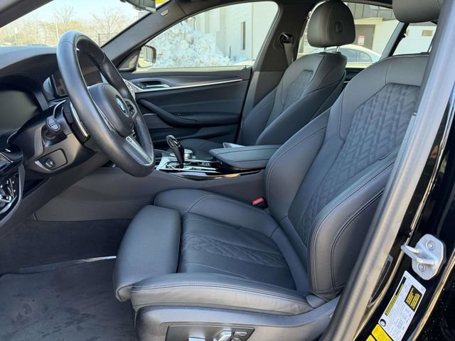 Used 2023 BMW 530e xDrive w/ Executive Package image 14