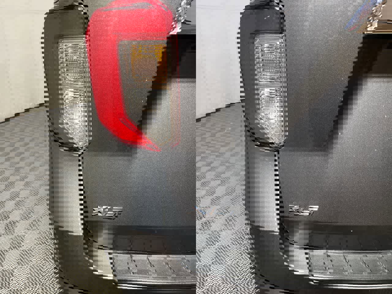 Used 2023 Ford Explorer XLT w/ Equipment Group 202A image 11