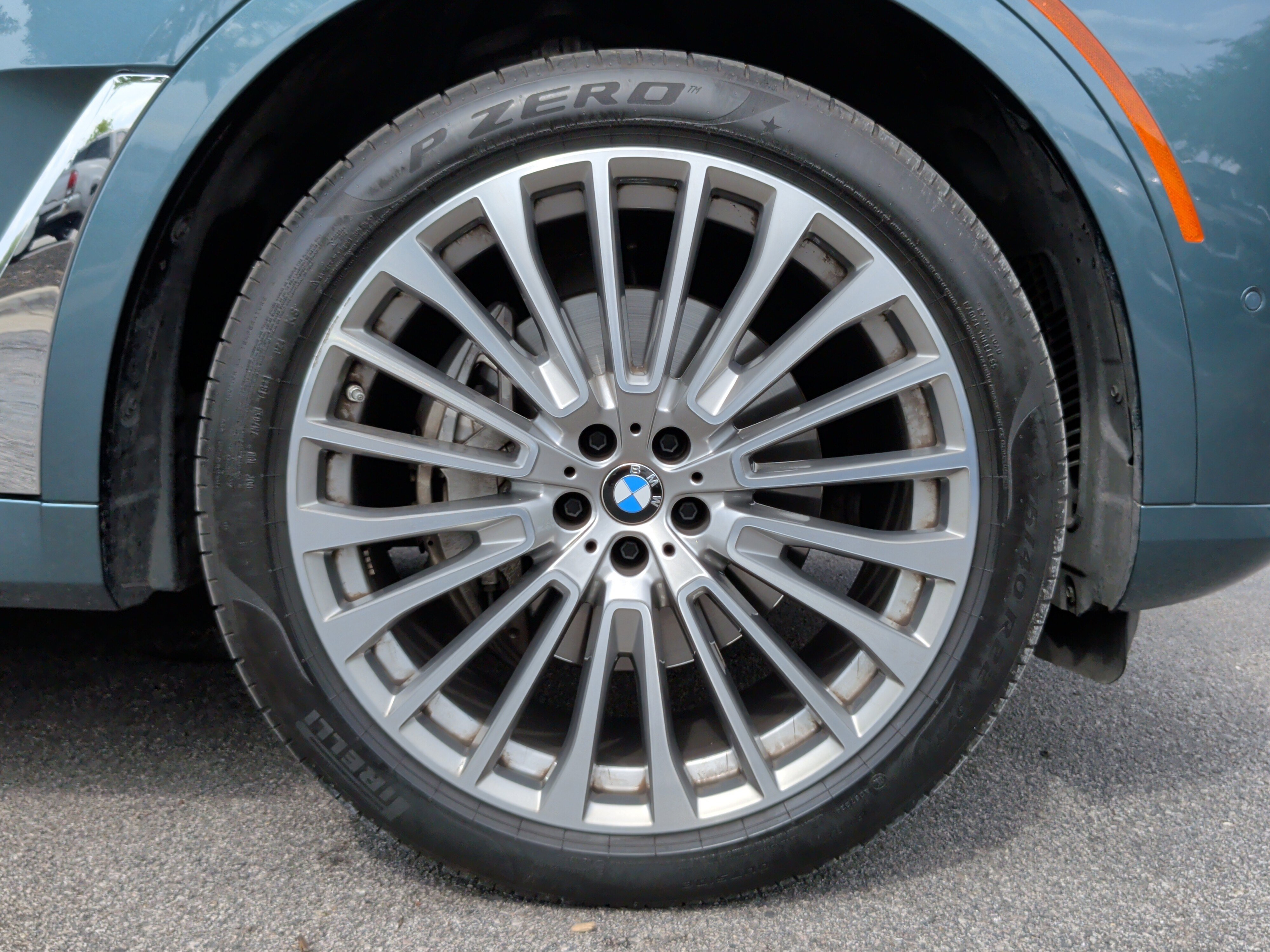 Certified 2024 BMW X7 xDrive40i image 13