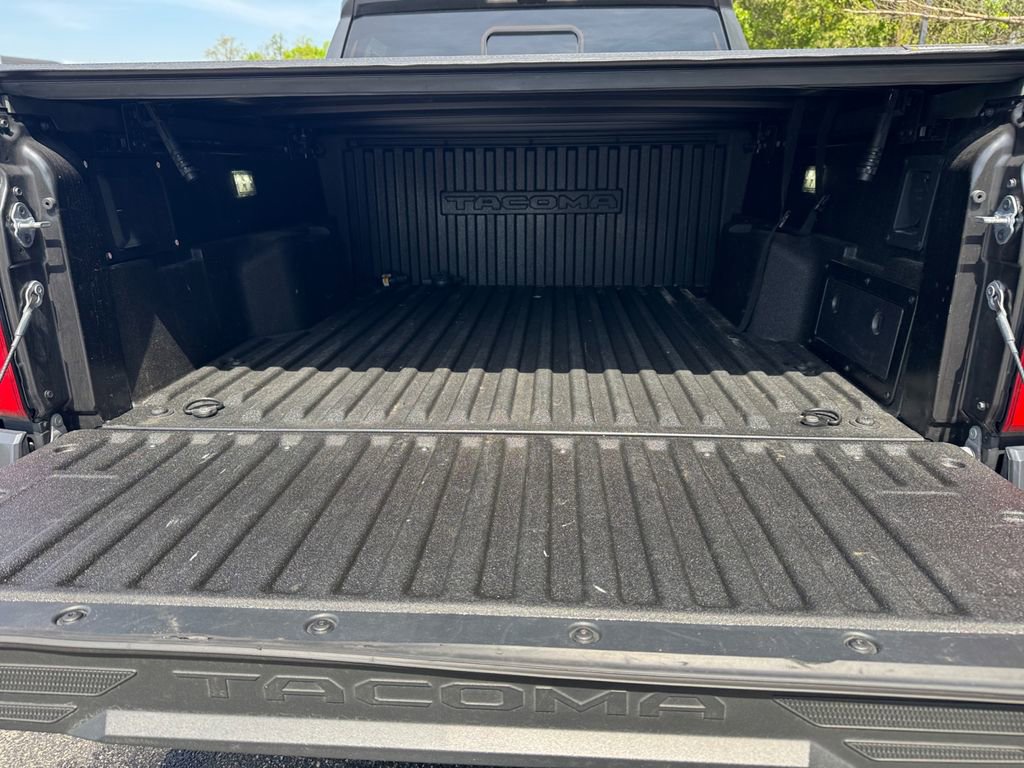 Used 2024 Toyota Tacoma TRD Sport AWD/4WD image 17