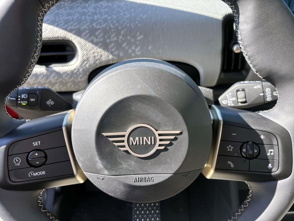 Certified 2025 MINI Cooper S image 15