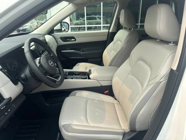 Used 2023 Nissan Pathfinder SL w/ Black Appearance Package AWD/4WD image 20