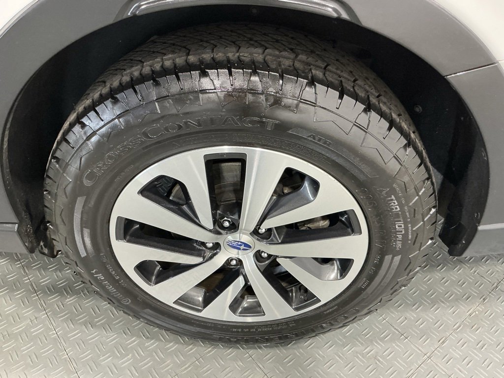 Used 2020 Subaru Outback Premium image 42