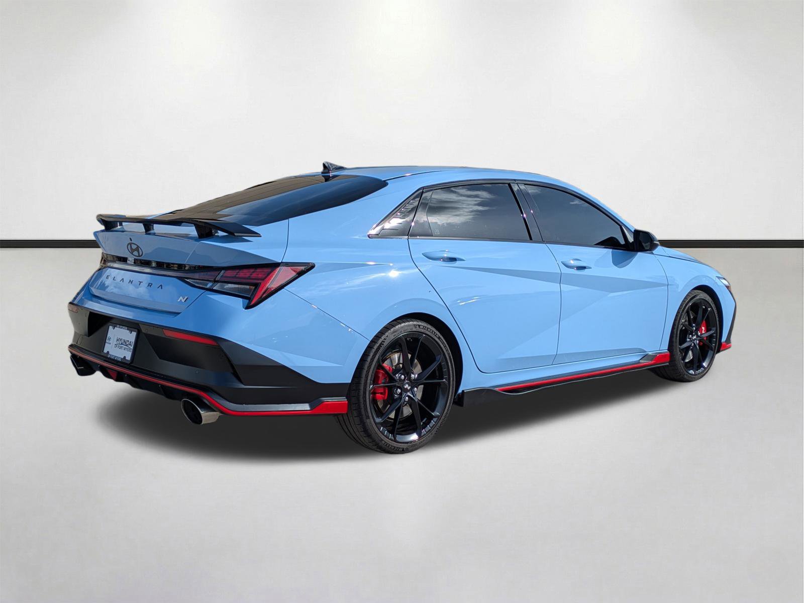 Used 2025 Hyundai Elantra N FWD image 5