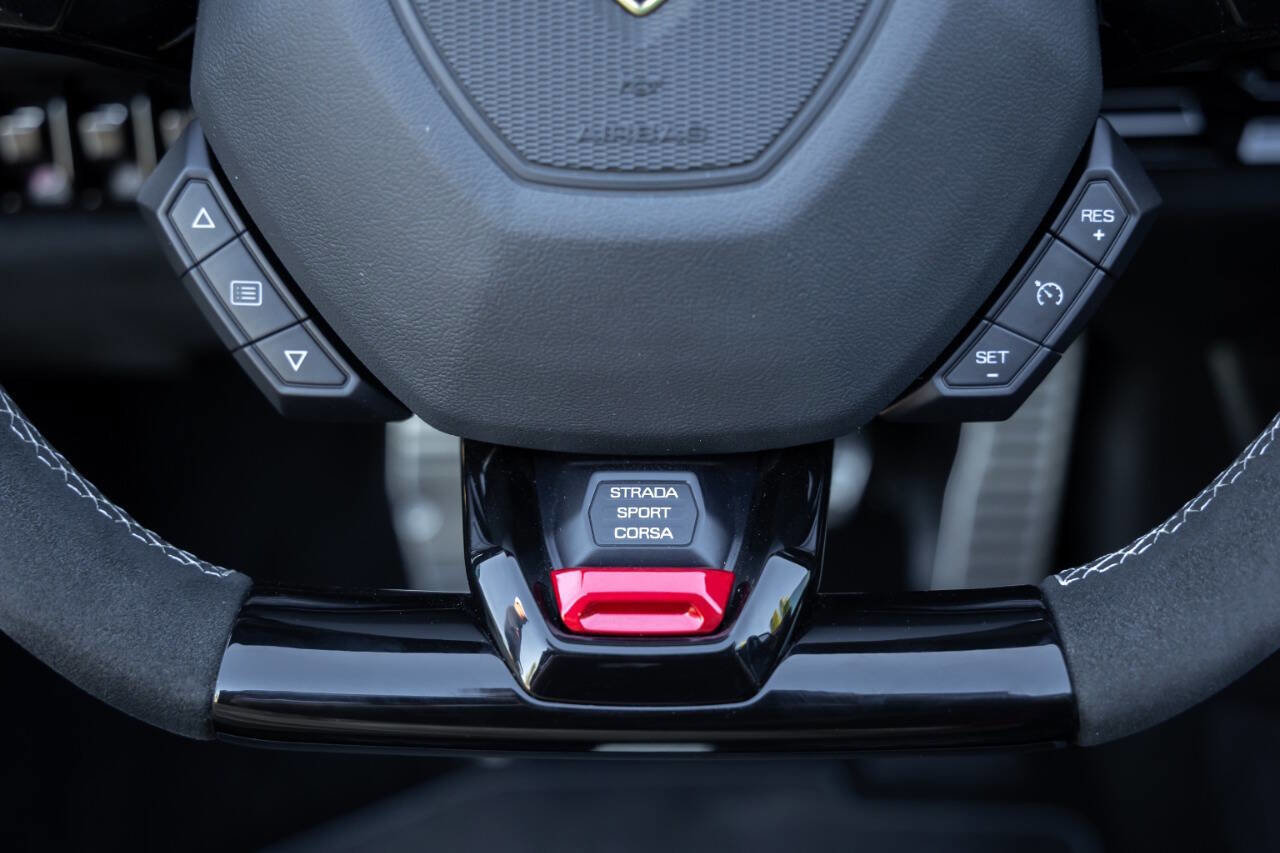 Used 2018 Lamborghini Huracan Performante image 59