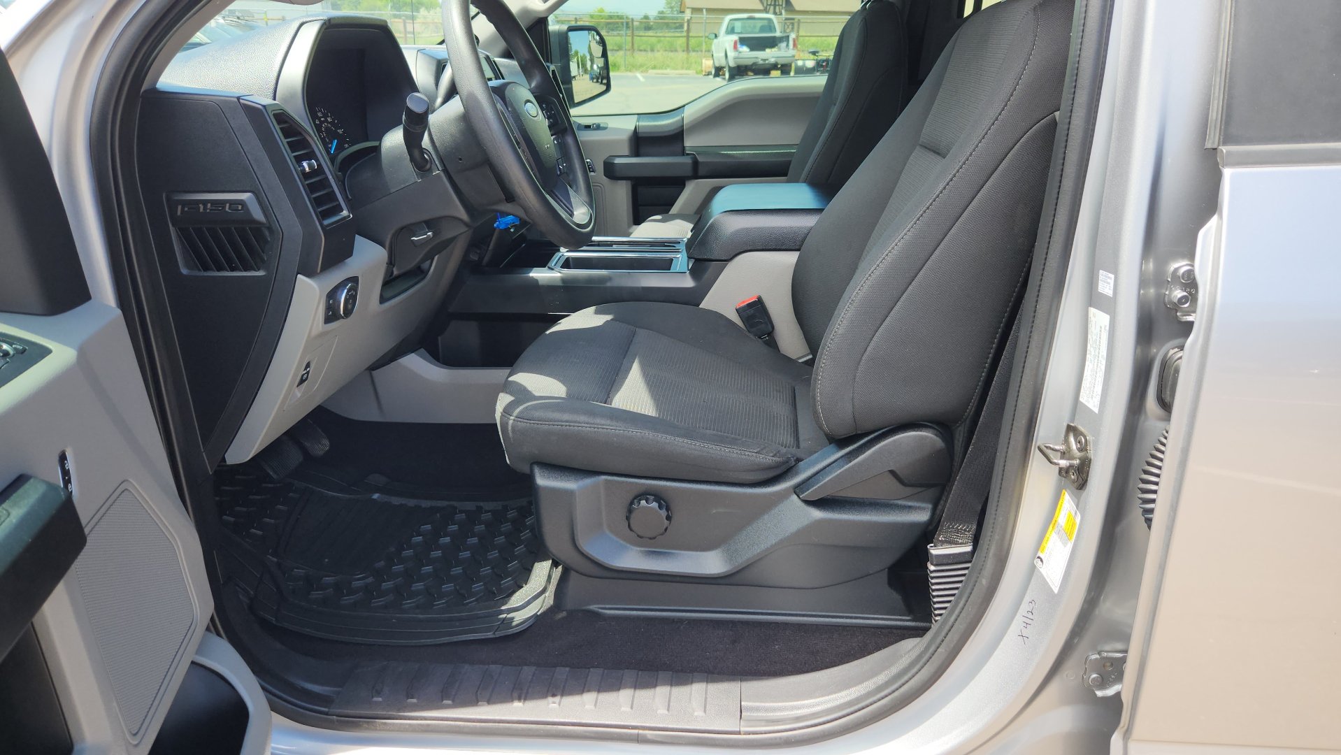 Used 2020 Ford F150 XL w/ Equipment Group 101A Mid AWD/4WD image 17