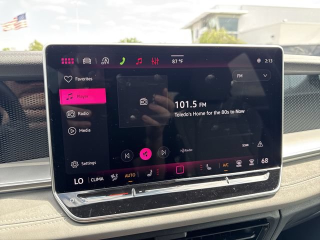 New 2026 Volkswagen Tiguan SE R-Line FWD image 13