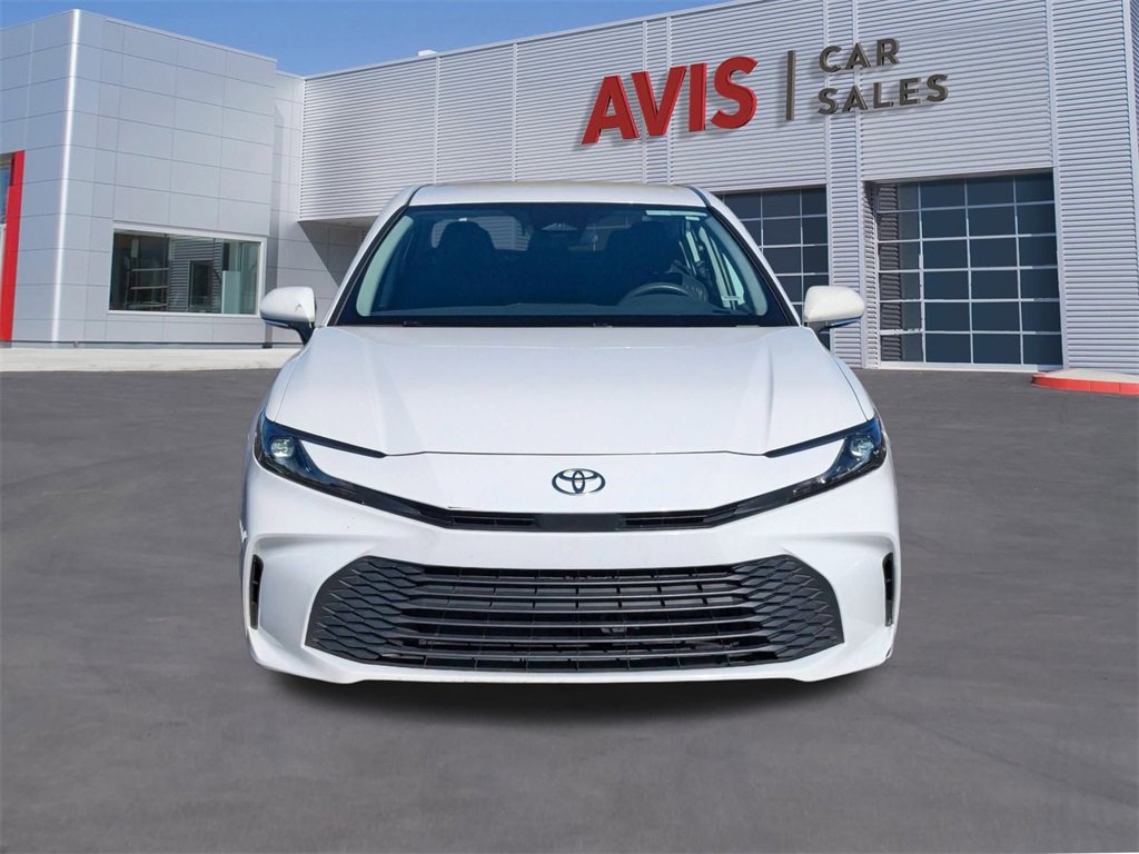 Used 2025 Toyota Camry SE image 10