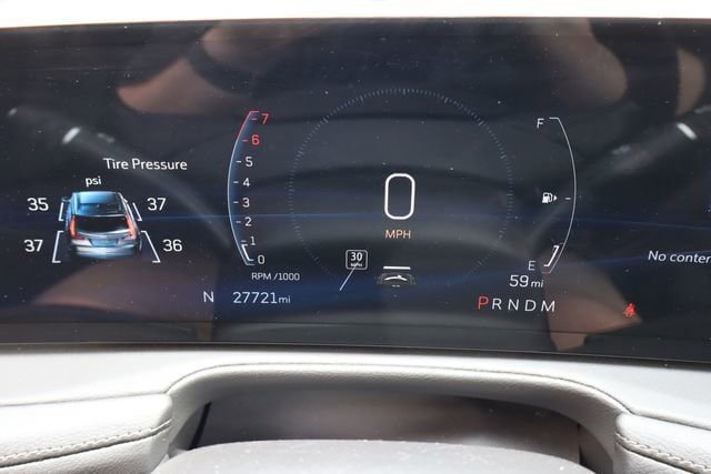 Used 2025 Cadillac XT4 Premium Luxury FWD image 8