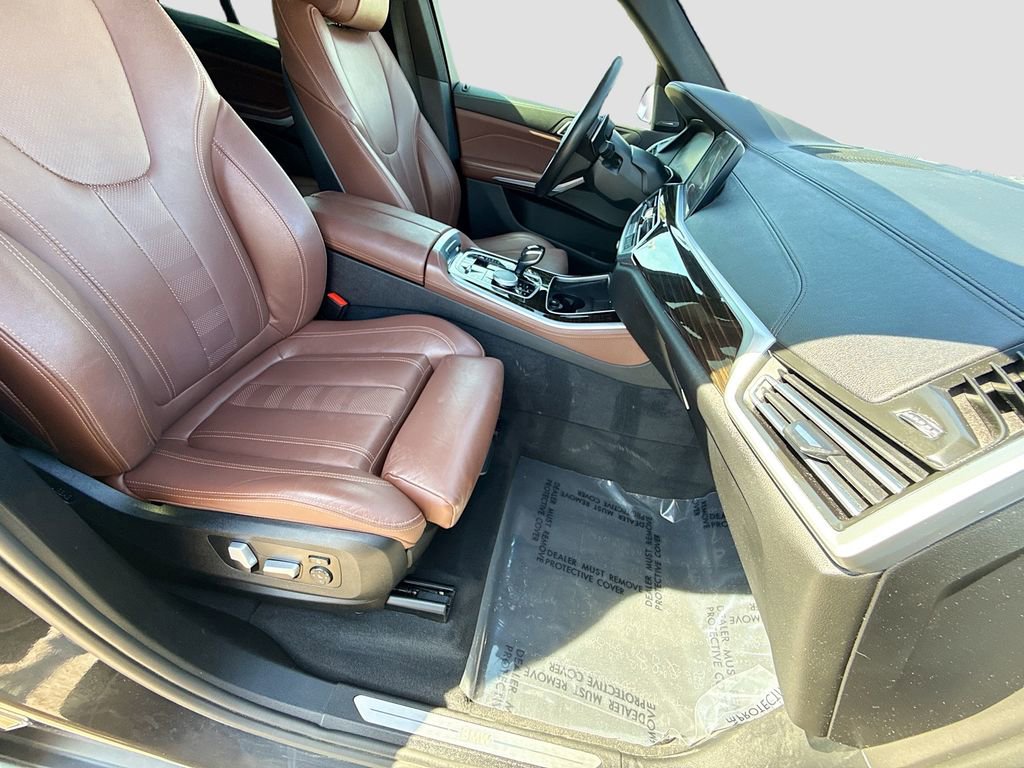 Used 2021 BMW X5 xDrive40i w/ Premium Package image 16