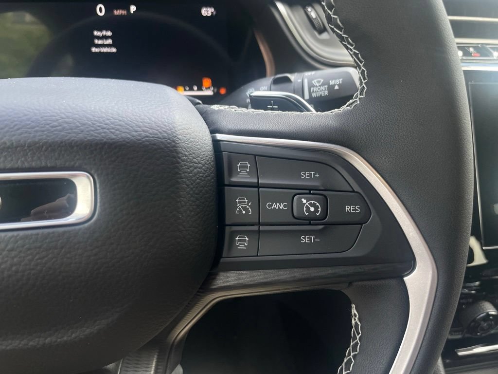 New 2026 Jeep Grand Cherokee Laredo X AWD/4WD image 17