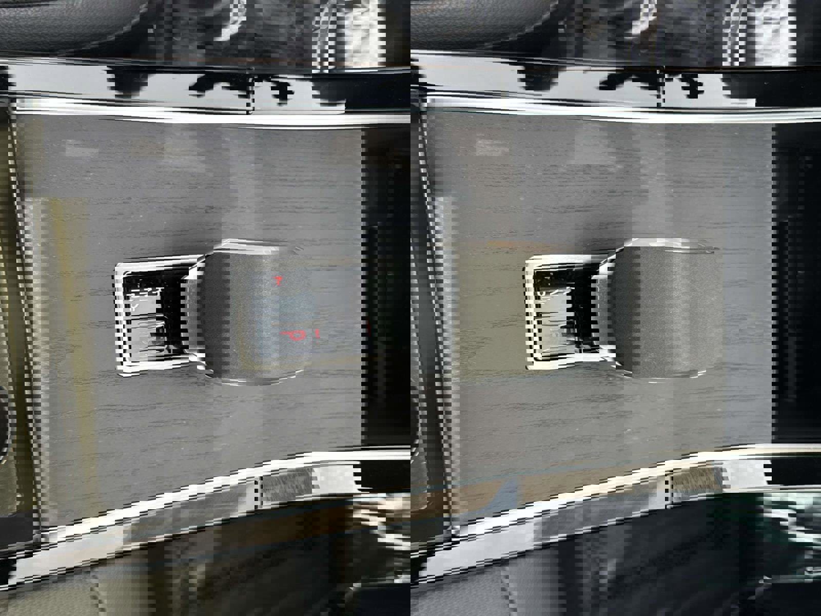 Certified 2025 Land Rover Range Rover Evoque S image 25