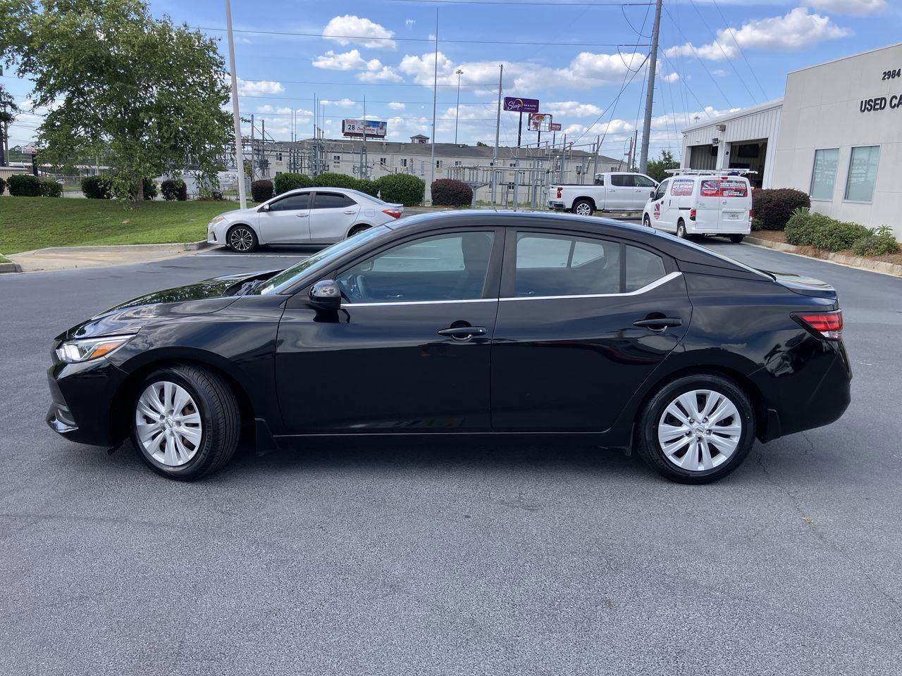 Used 2021 Nissan Sentra S FWD image 2