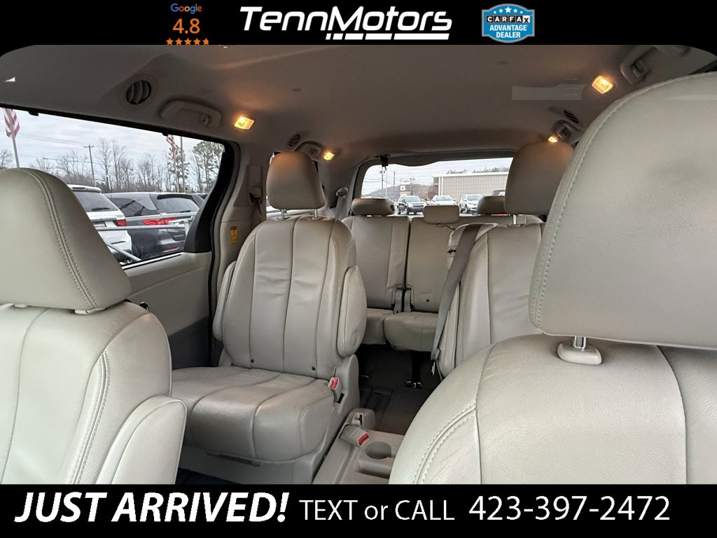 Used 2014 Toyota Sienna XLE image 24