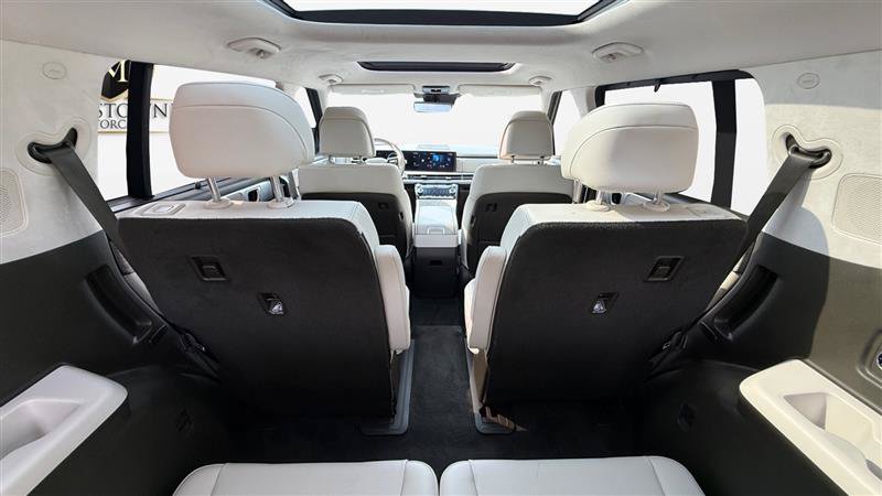 Used 2024 Hyundai Santa Fe Calligraphy FWD image 24