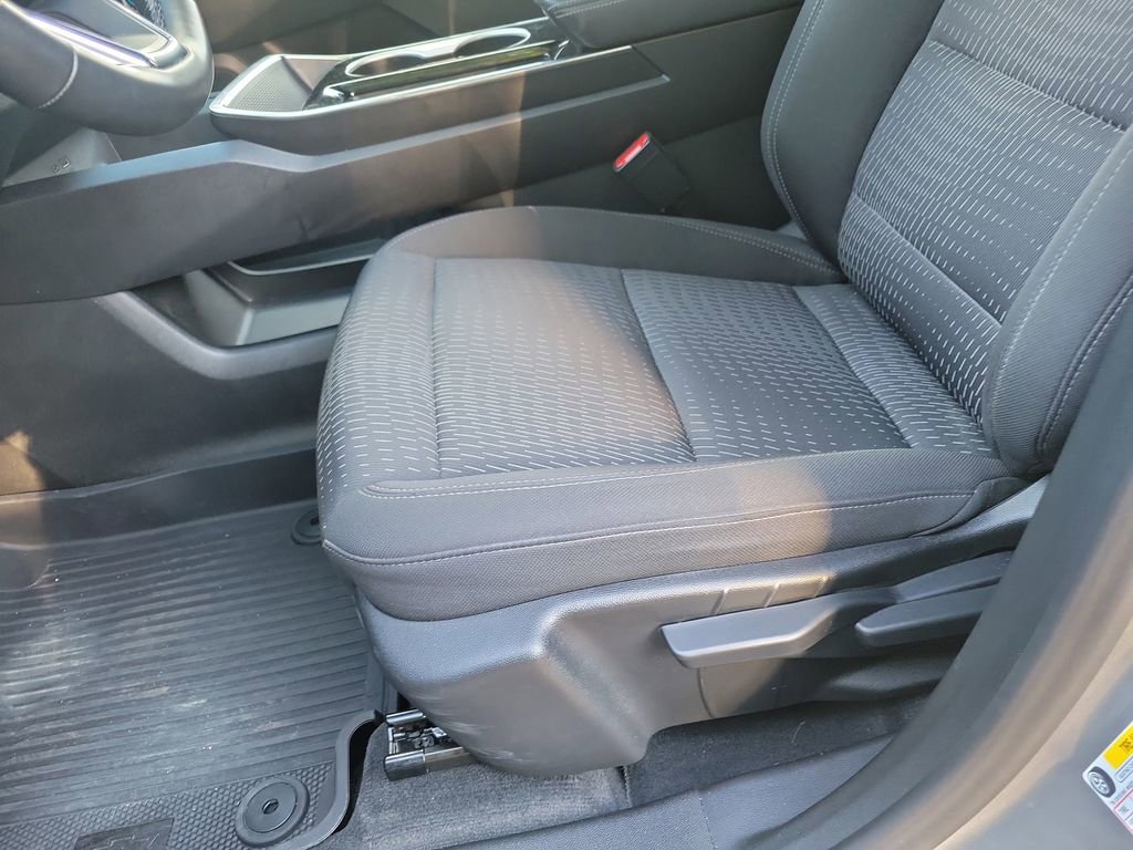 Used 2025 Chevrolet Equinox LT w/ Midnight Edition AWD/4WD image 16