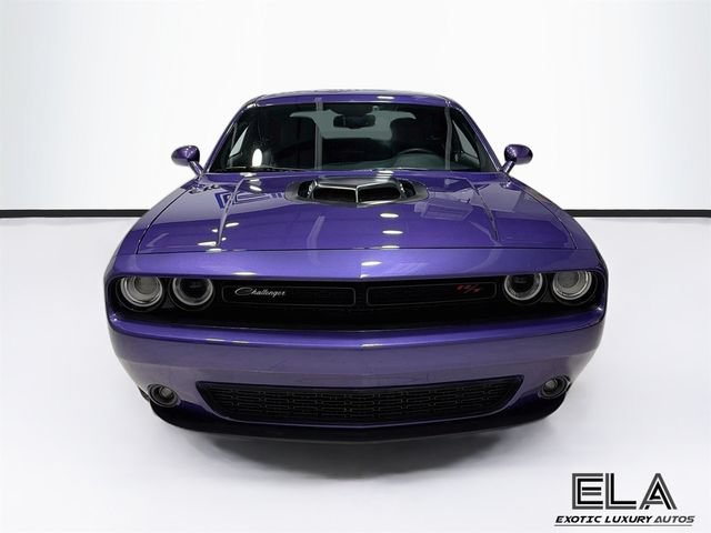 Used 2016 Dodge Challenger R/T RWD image 3