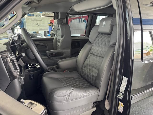 New 2026 Chevrolet Express 2500 w/ Driver Convenience Package RWD image 27