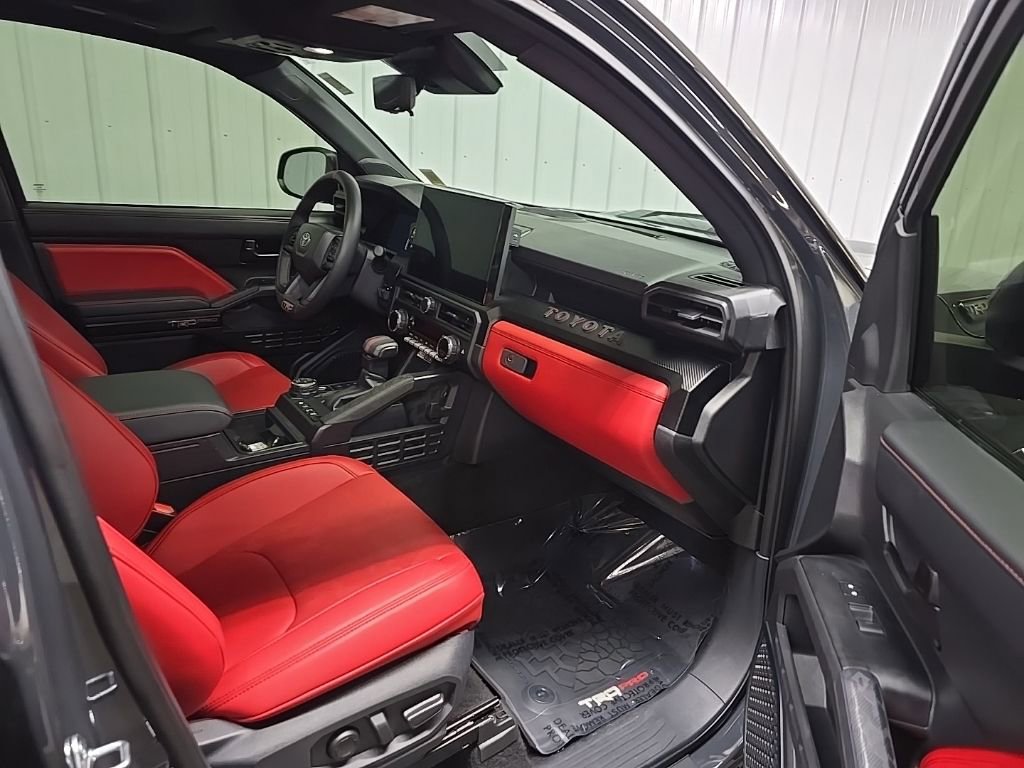 Used 2024 Toyota Tacoma TRD Pro AWD/4WD image 16