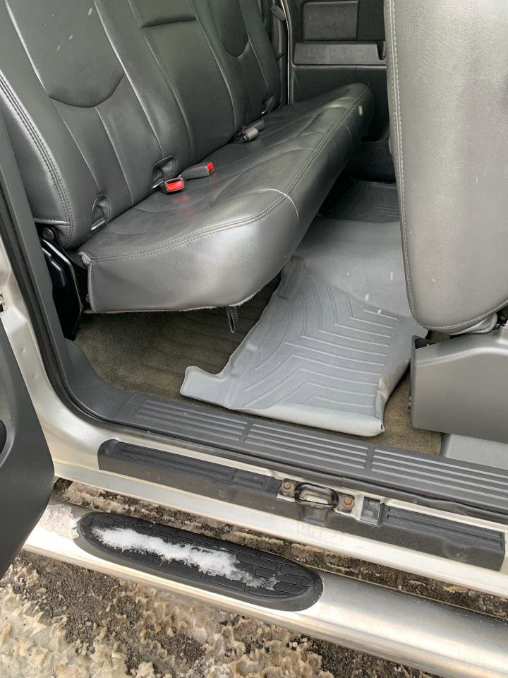 Used 2005 Chevrolet Silverado 2500 LT w/ Heavy-Duty Power Package image 14