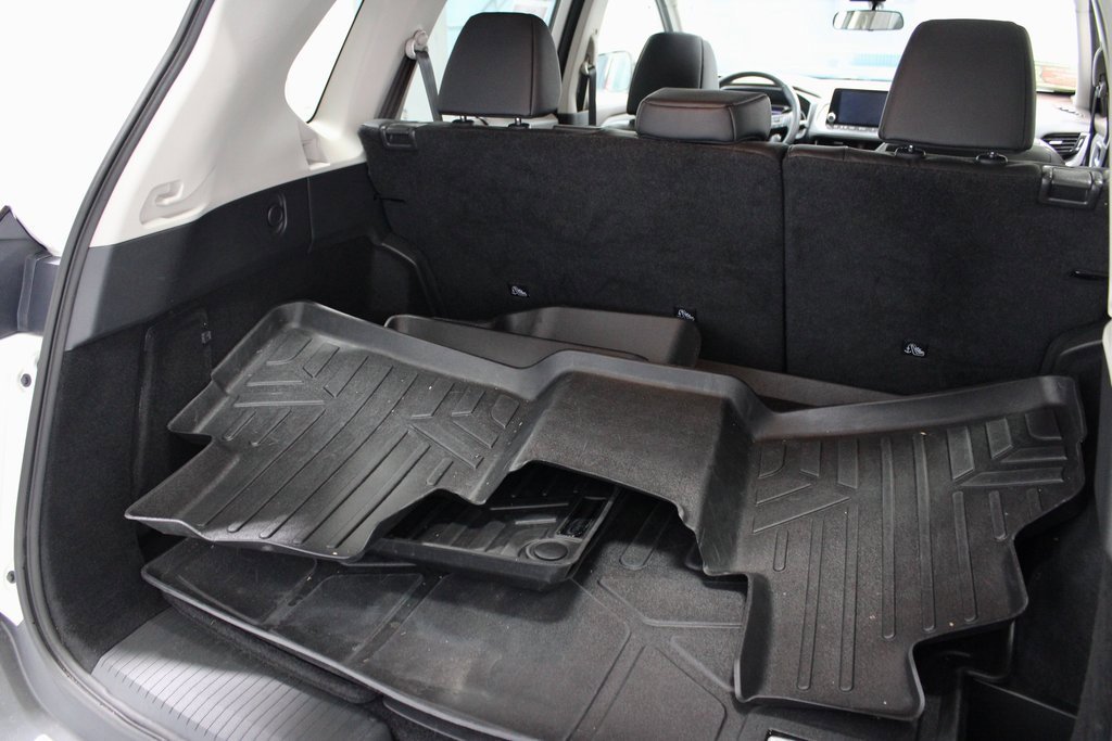 Certified 2021 Nissan Rogue SV w/ Premium Package image 15