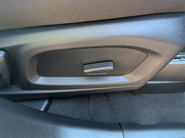 Used 2022 Ford Explorer XLT AWD/4WD image 12