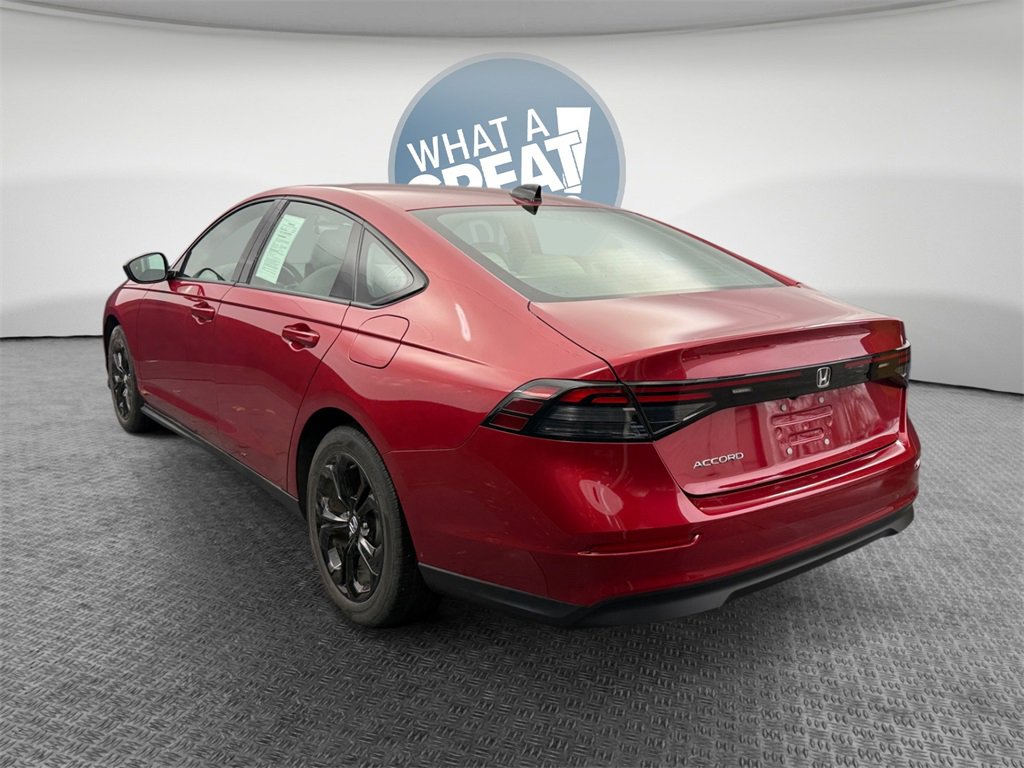 Used 2025 Honda Accord SE image 6