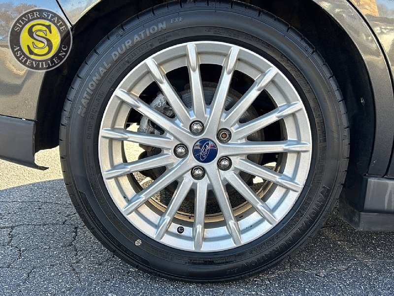 Used 2016 Ford C-MAX SE image 9