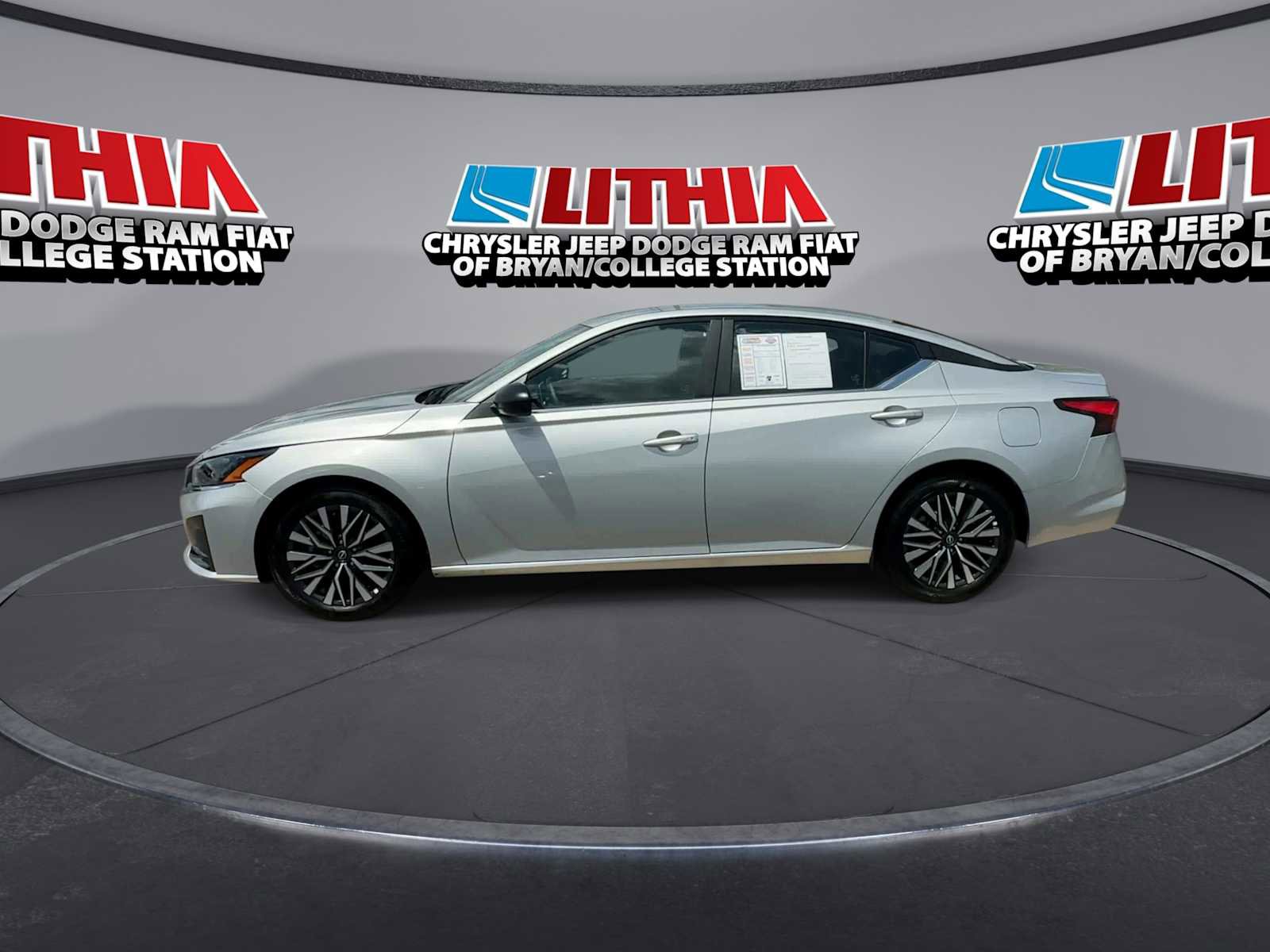 Used 2026 Nissan Altima 2.5 SV FWD image 5
