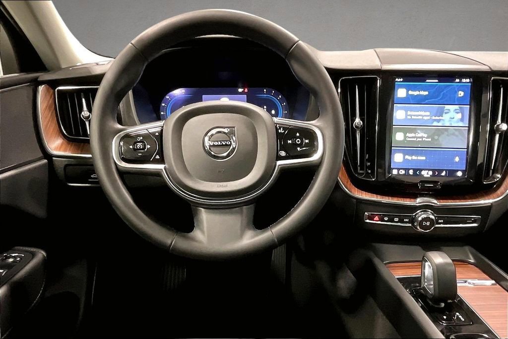 Certified 2023 Volvo XC60 B5 Plus w/ Climate Package AWD/4WD image 8