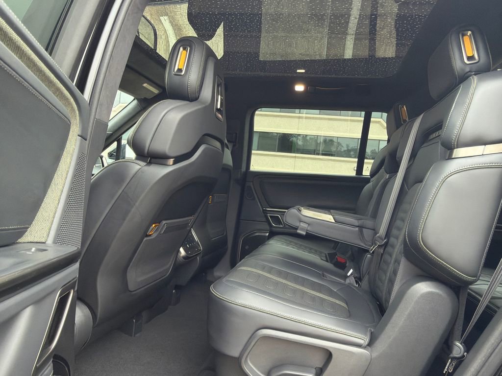 Used 2023 Rivian R1S Adventure AWD/4WD image 20
