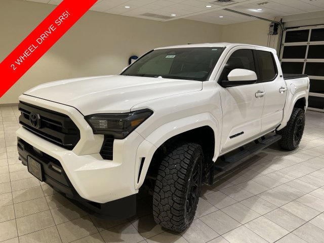 Used 2025 Toyota Tacoma SR5