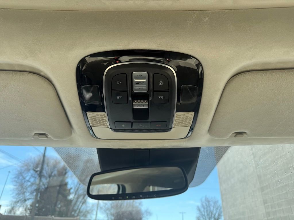 Used 2021 Hyundai Palisade Calligraphy image 21