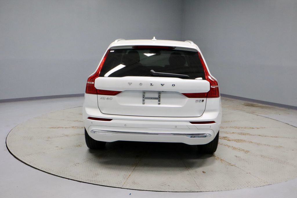 Used 2023 Volvo XC60 B5 Plus AWD/4WD image 10