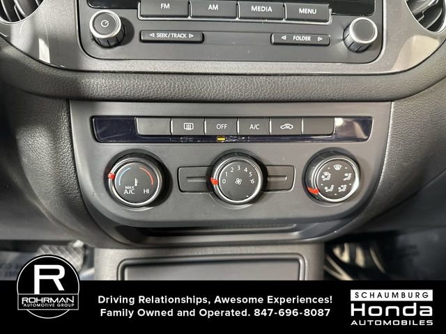Used 2014 Volkswagen Tiguan S image 7