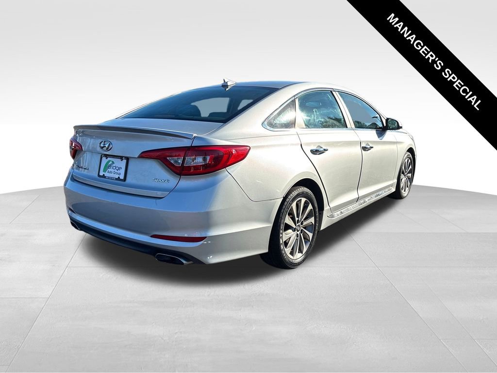 Used 2016 Hyundai Sonata Sport w/ Option Group 02 image 6
