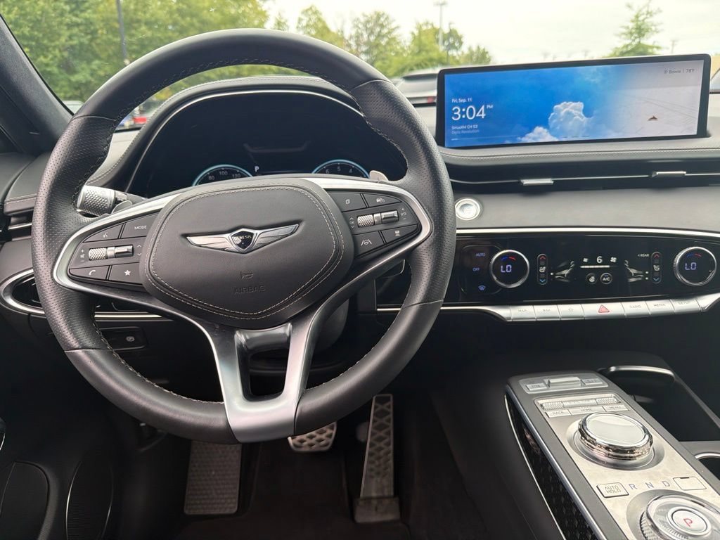 Used 2023 Genesis GV70 3.5T Sport w/ Sport Prestige Package AWD/4WD image 10
