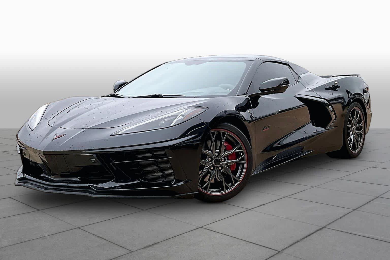 Used 2023 Chevrolet Corvette Stingray Premium Conv w/ Z51 Performance Package RWD image 2