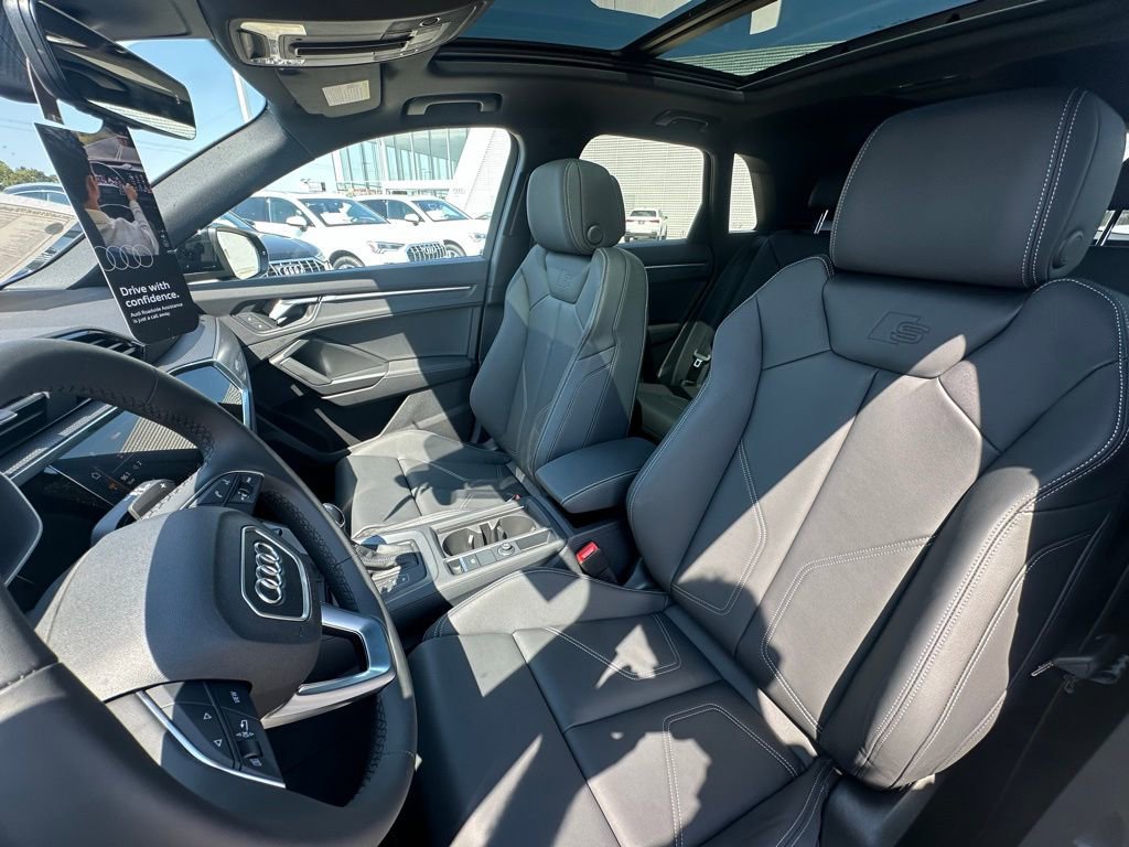 New 2025 Audi Q3 2.0T Premium image 22