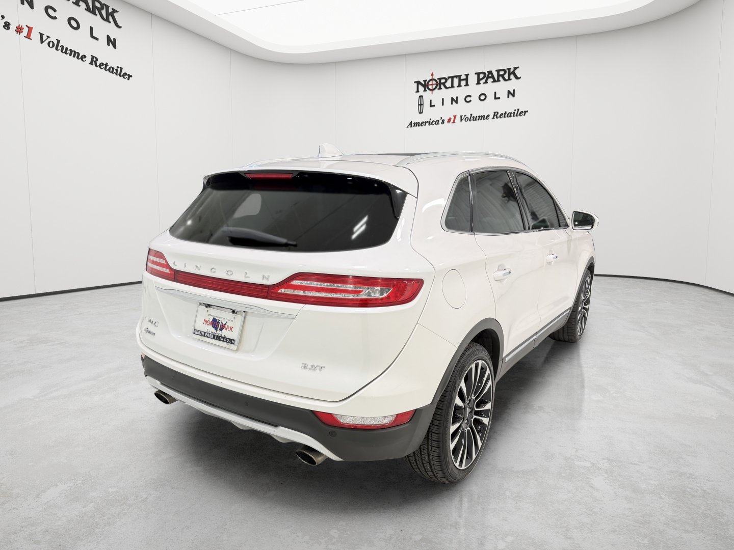 Used 2019 Lincoln MKC Reserve w/ MKC Climate Package AWD/4WD image 5