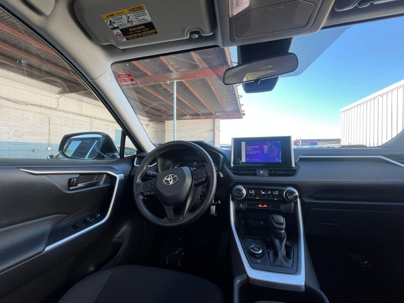 Used 2025 Toyota RAV4 LE image 33