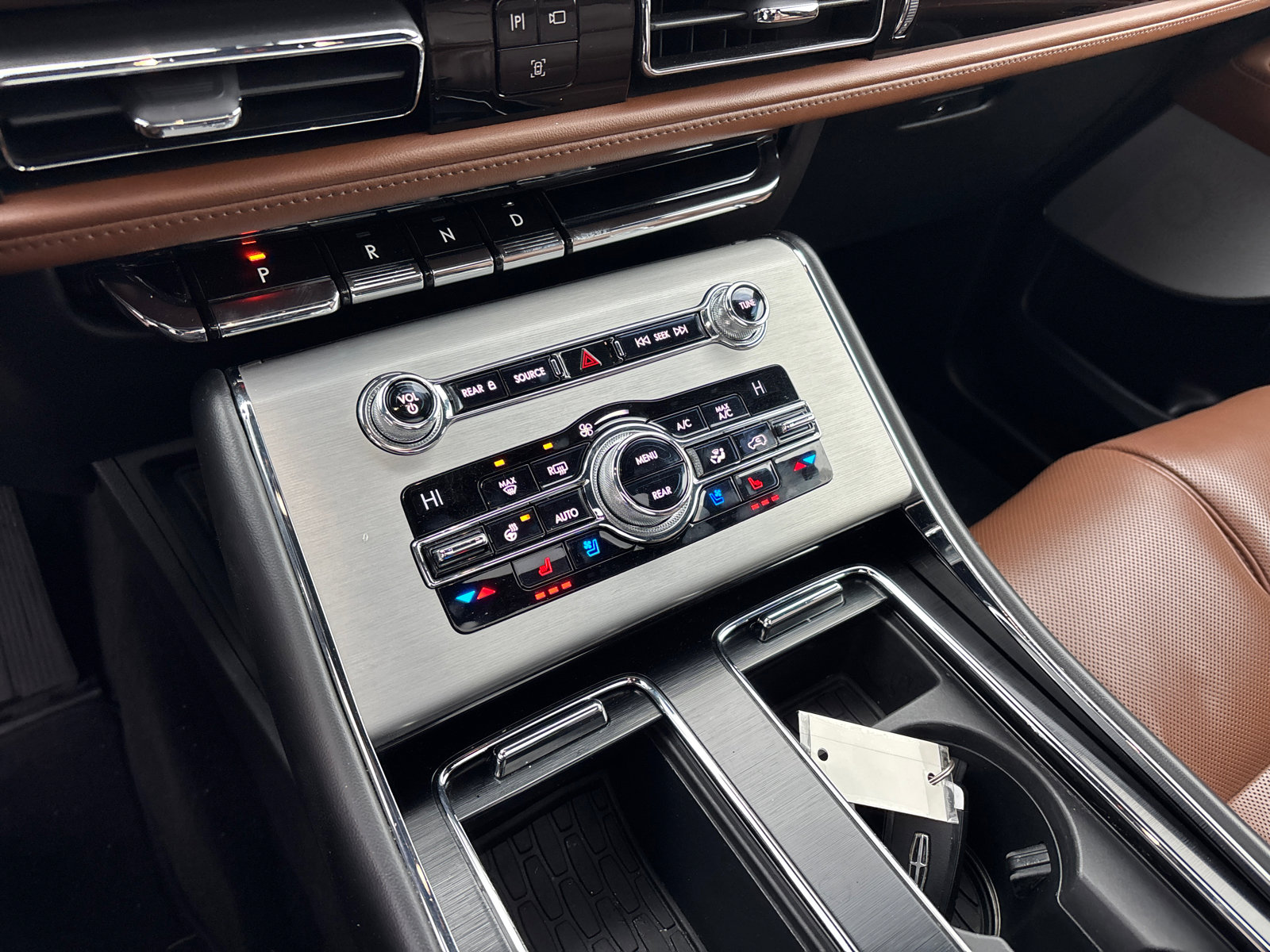 Used 2020 Lincoln Aviator Reserve w/ Equipment Group 202A image 24