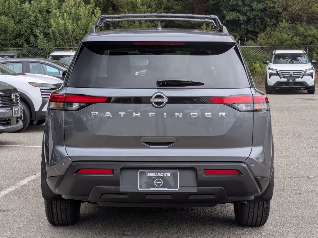 New 2025 Nissan Pathfinder SV image 6