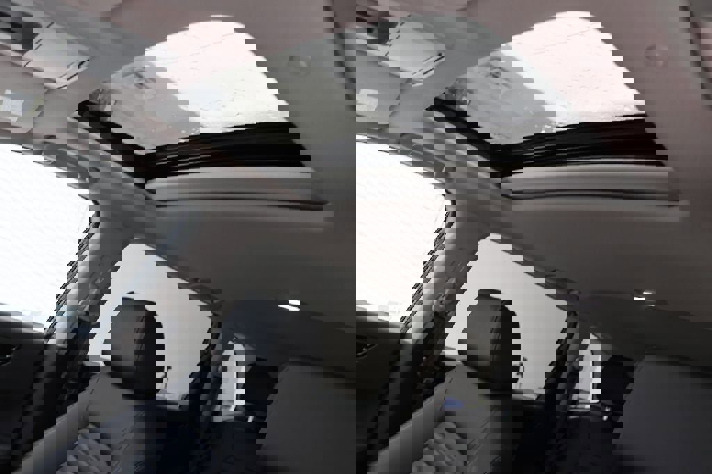 Used 2025 Honda CR-V EX-L image 16